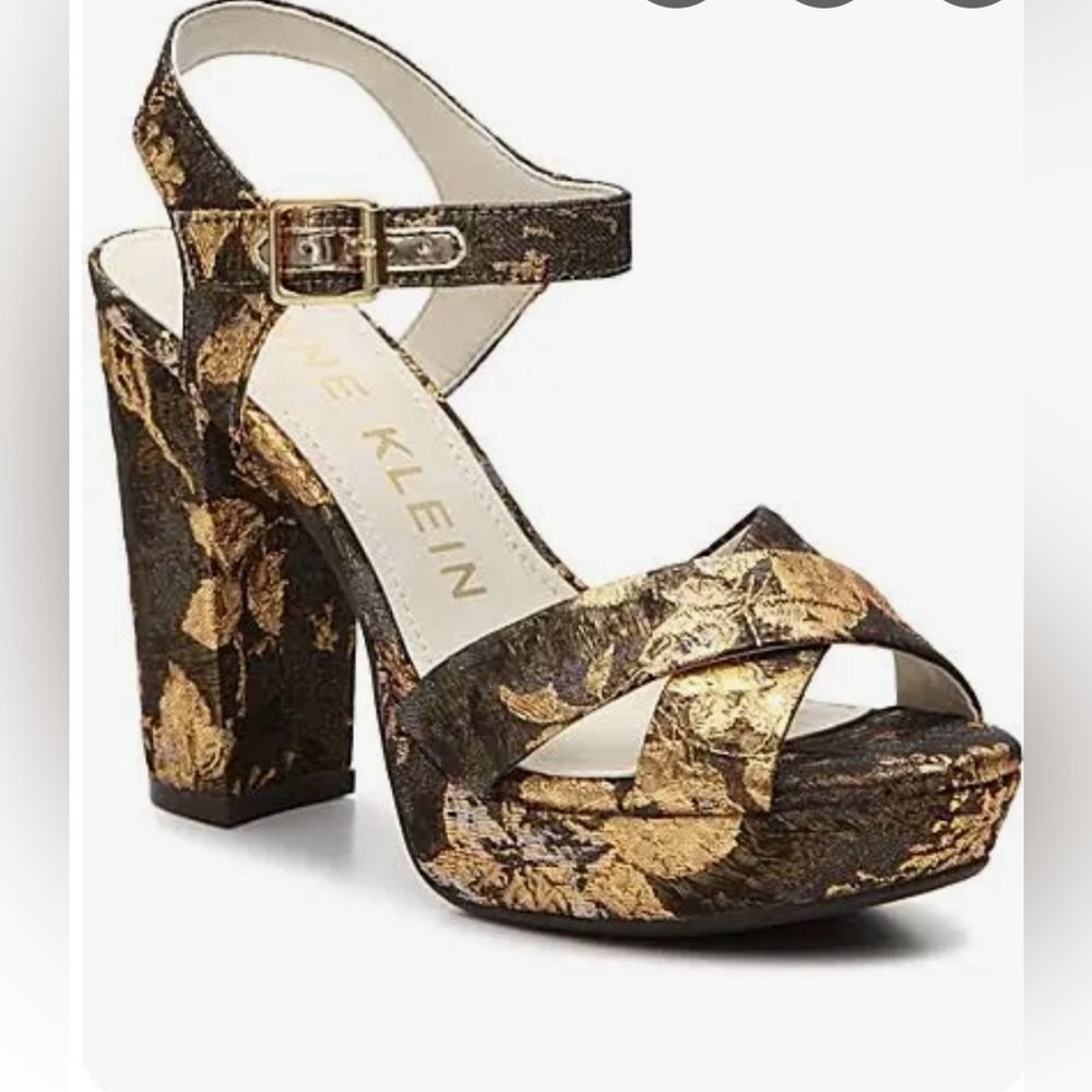 Anne Klein Lalima Black and Gold brocade Platform Heels